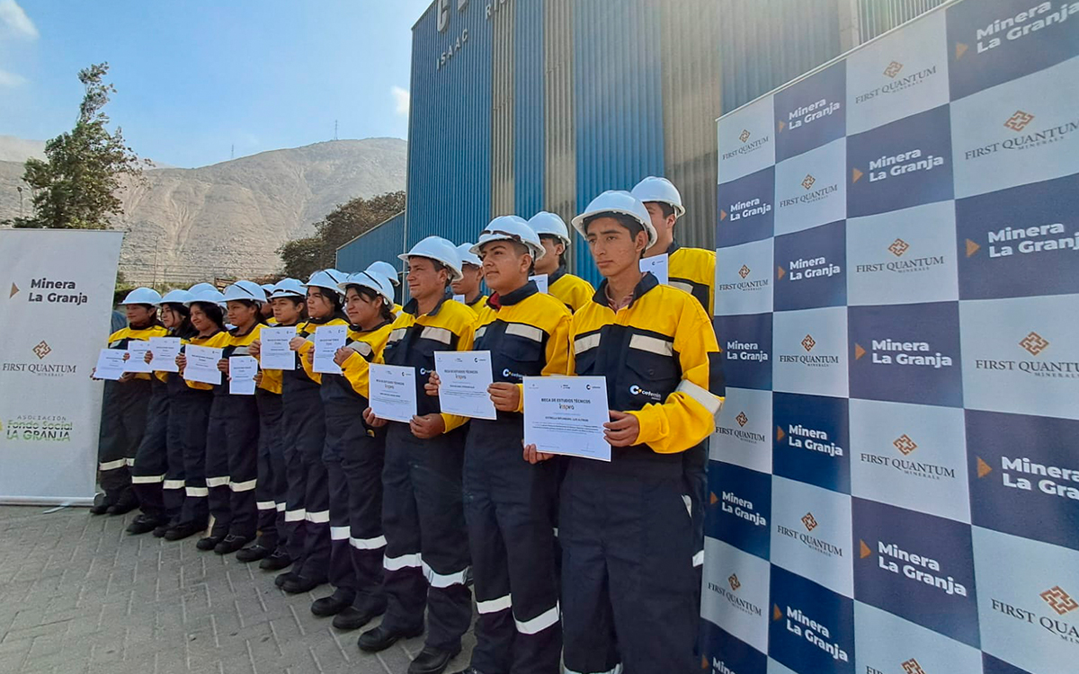 minera-la-granja-cajamarca-becas